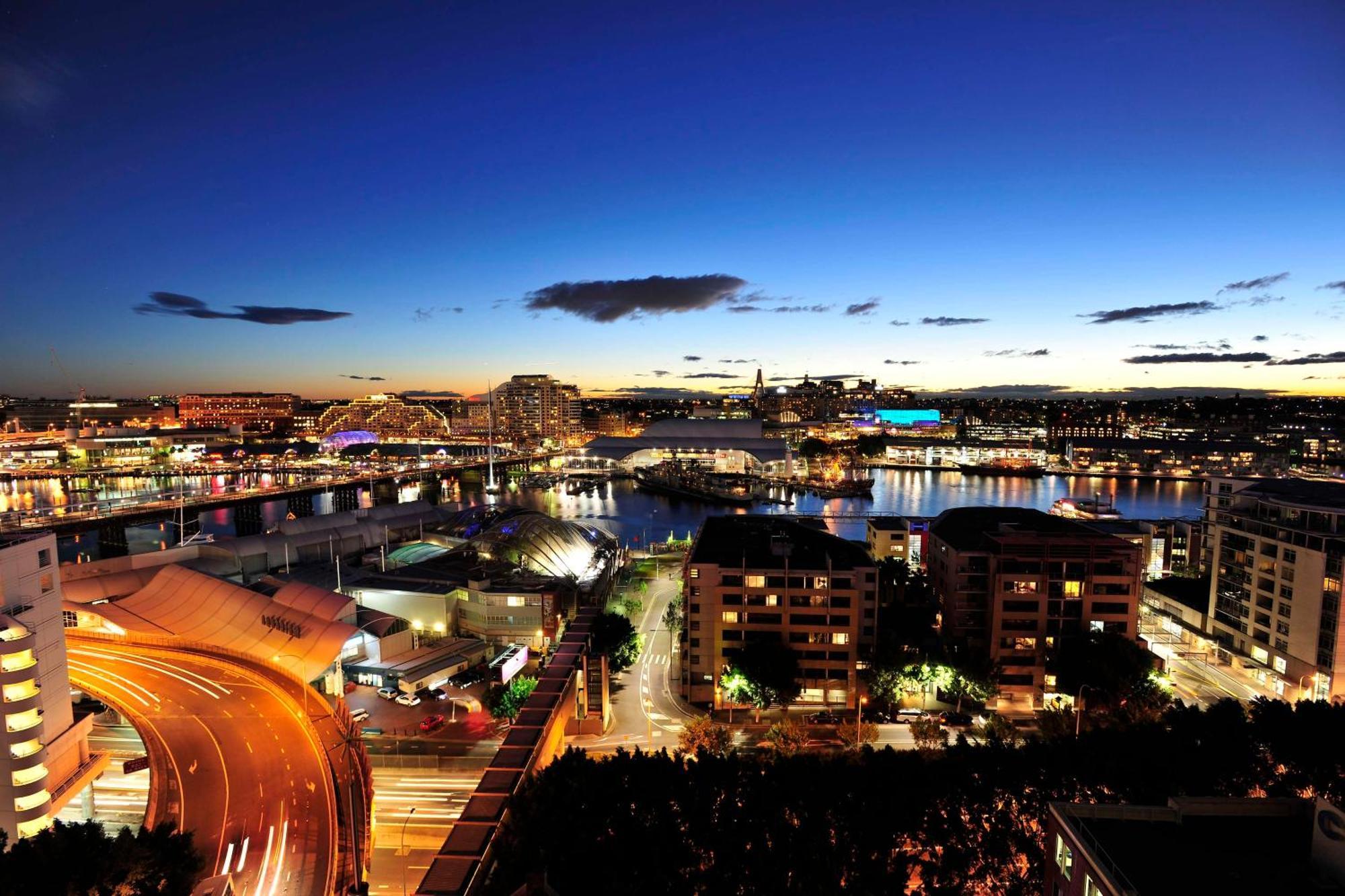 Metro Apartments On Darling Harbour Sydney Luaran gambar